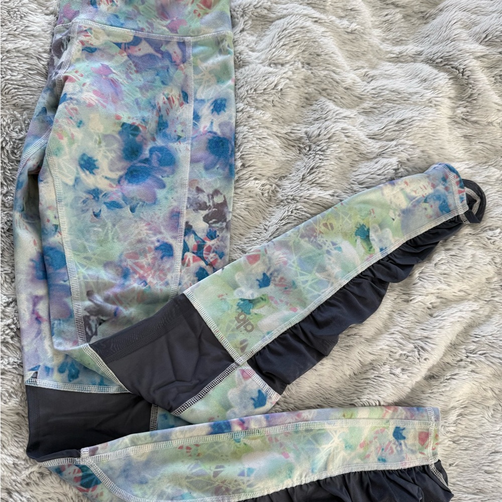 Women’s ALO Leggings